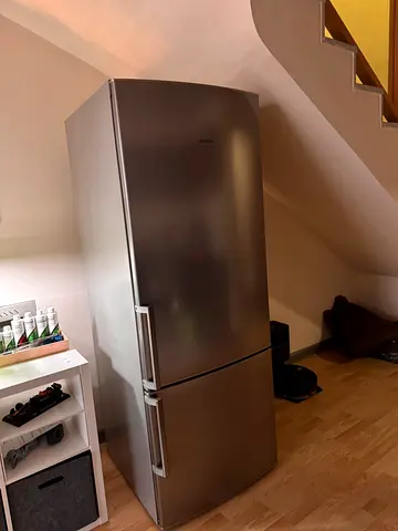 Silver Bosch bottom-freezer refrigerator - Perfect condition