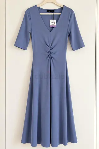 Light blue midi dress with V-neck and knot detail — size M, new with tags