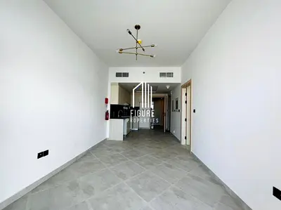 Spacious 1BR | Wasl Club View | High Floor | Flexible Payments