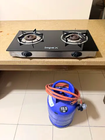 Impex 2-Burner Glass Gas Hob with 15.5kg Gas Cylinder and Hose