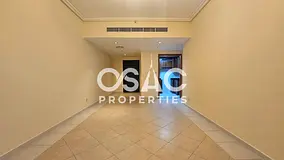 PRIME LOCATION | SPACIOUS APARTMENT | NEAR METRO