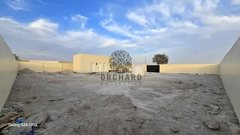 10000 sqft 25 KW / 2 OFFICES / FLOORING /