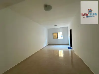 استديو بالجرف 2 خلف المدرسة الوطنية ةقريب من شارع الشيخ عمار