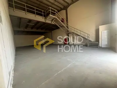 Spacious Warehouse with Mezzanine | High Ceiling