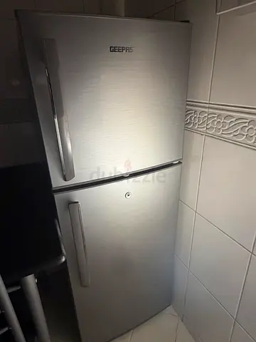 125L Frost-Free Refrigerator for Sale – Excellent Condition