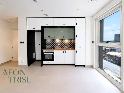Tenanted Corner Unit with Practical Layout