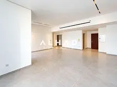 FULLY UPGRADED AND RENOVATED | VACANT | WITH MAID'S