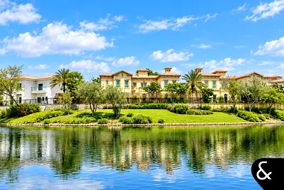Large Plot I 5 bedrooms | Lake View