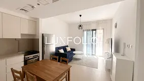 1 Bedroom | Mid Floor | Private Balcony
