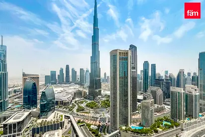 Burj Khalifa view | High floor | Large layout