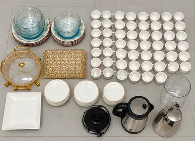 Large set of plates, bowls, cups and servingware – used, good condition