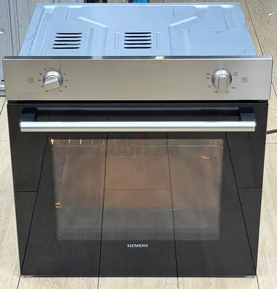 Siemens built in 60cm Gas Oven For Sale Same Like New condition