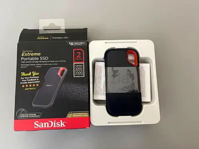SanDisk Extreme Portable SSD 2TB – 1050MB/s Read, 1000MB/s Write — Like New, with Box