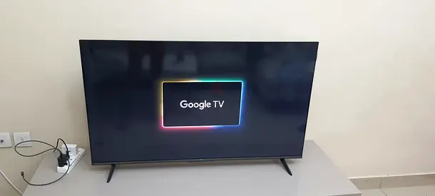 TCL 50-inch Smart TV – Google TV /WITH IT'S ORIGINAL BOX