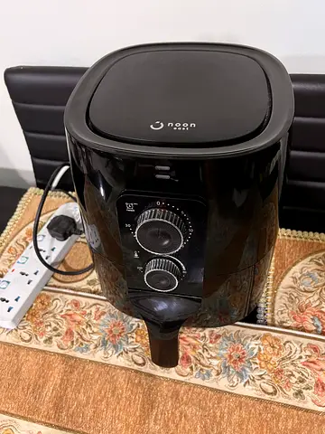 Noon east 3.5L Black Air Fryer - Good Condition