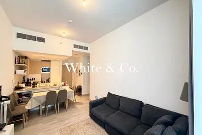 VOT | Large Terrace | Ellington | Spacious