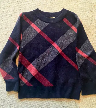 Burberry kid sweater 3-4 years — navy/red check, excellent condition
