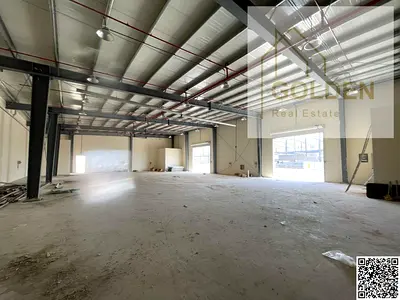 33 درهماً للقدم سنوياً | ارتفاع +13 متراً | كهرباء 30 كيلوواط | مستودع 6,030 قدم²