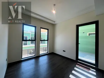 Prime Location | Single Row | Near the Park