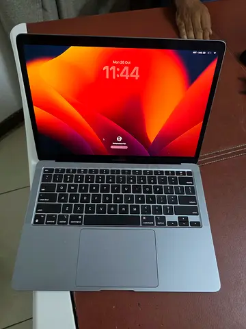 Macbook air M1