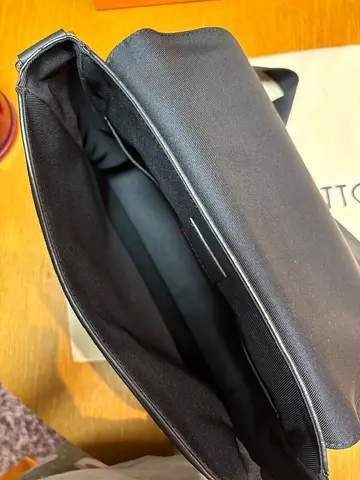 Black canvas messenger shoulder bag - simple, good condition with invoice, purchased in 2025 in LV.
