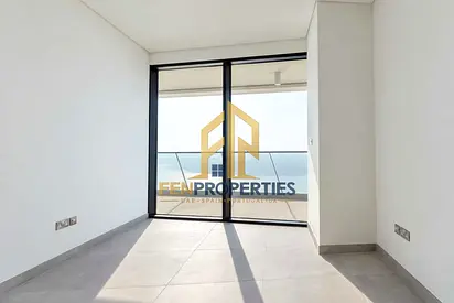SPACIOUS 2BR WITH BALCONY | PANORAMIC WATERFRONT VIEW | READY-TO-MOVE IN