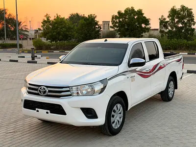 Toyota Hilux 2020 Double Cabin 4X2 GCC With 3 Keys Premium Condition Low KM Perfect Condition Car