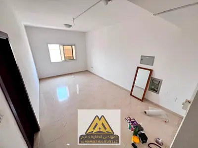 استوديو كبير بالجرف 2 بجوار مدرسة الأقصى، مطبخ شبه منفصل. 19 ألف سنوياً، 4 دفعات.