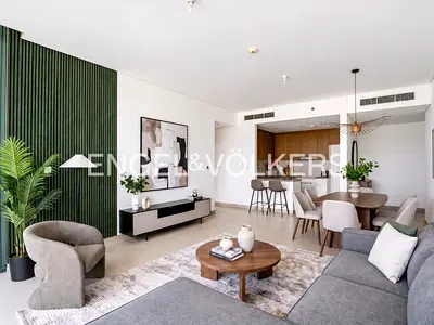 Unfurnished l Vacant l Marina View l Mid Floor