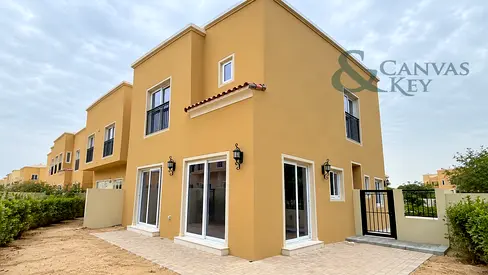 RENTED UNIT | LANDSCAPE GARDEN | CONTEMPORARY COMFORT