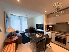 Elegant Living | Stunning Skyline Views | Modern Design