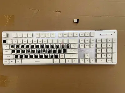 White Wireless EWEADN Keyboard X7S