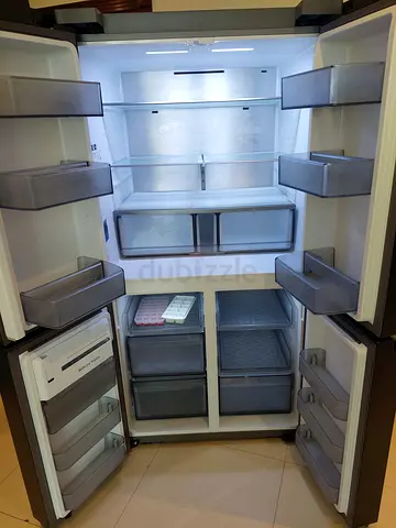 .Model Samsung Bespoke 4 Door Side By Side Fridge Freezer with Customizable Design Colour Panels