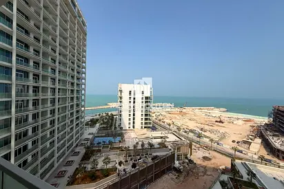 Prime Location | Full Sea View | Ready to Move