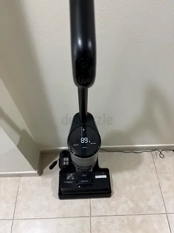 Dreame - Cordless Stick Wet Vacuum Cleaner (Black) - Good Working Condition