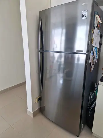LG Refrigerator-Freezer 547 L