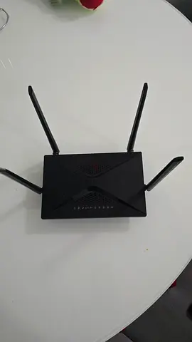 Dual-band WiFi Router with 4 External Antennas - Good Working Condition