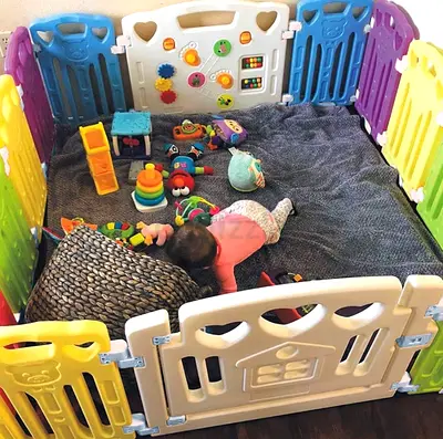 Baby fence