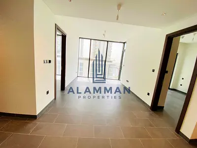 Vacant 2 Bedroom Equipped Kitchen Middle Floor