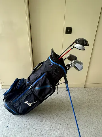 GOLF CLUB BUNDLE FOR SALE