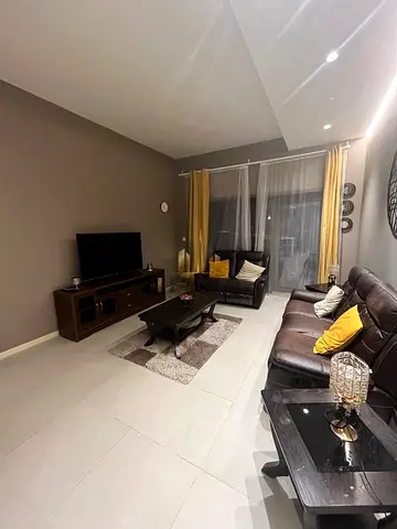 LUXURY LIVING | FULLY FURNISHED | PARK & SKYLINE VIEWS