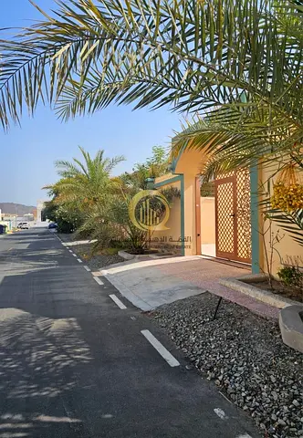 Villa for sale in the Al-Lu'luia area of Khor Fakkan, close to the main street and the park, owned by citizens and GCC nationals.