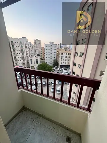 الإيجار الشهري: 2,790 درهم.  إعلان يذكر أن الإيجار شامل الفواتير والإنترنت.  المساحة المذكورة: 350 قدم².  مناسب لو عايز سكن مفروش بدون مصاريف فواتير