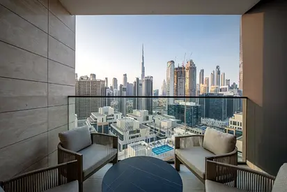 High Floor | Luxury Furnishing | Private Jacuzzi | Burj Khalifa View