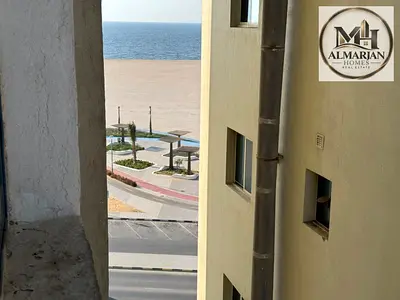 فرصة مميزة غرفتين وصالة للإيجار السنوي أول صف على كورنيش عجمان بموقع مباشر على الكورنيش وحمامين وسعر مناسب