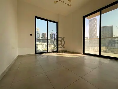 Chiller Free|Unfurnished| Prime Location