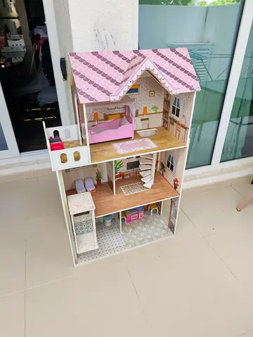 Doll house