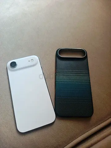 Iphone 17 air with patika cover