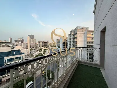 Spacious Apartment | Burj View | Resale 1.4M