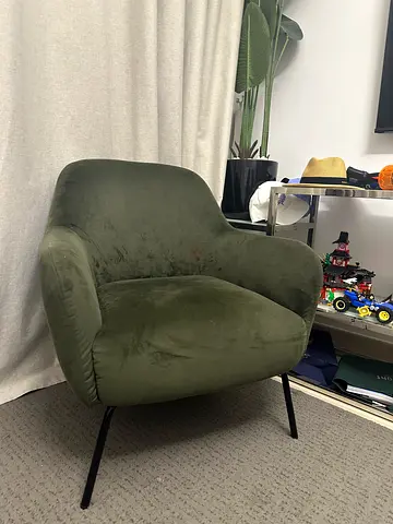 Sofa chair for 1 person in living area